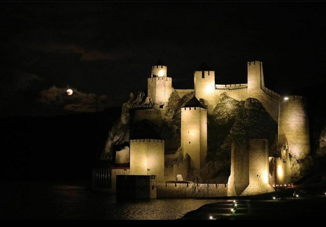 Apartmani "Marija" Golubac Extérieur photo